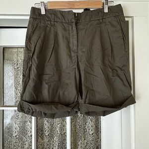 H&M army green cotton Bermuda shorts.  Size 8